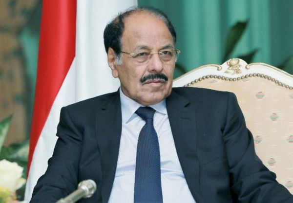 نائب الرئيس يدعو لاتخاذ موقف حازم تجاه تهديد الحوثيين للملاحة الدولية