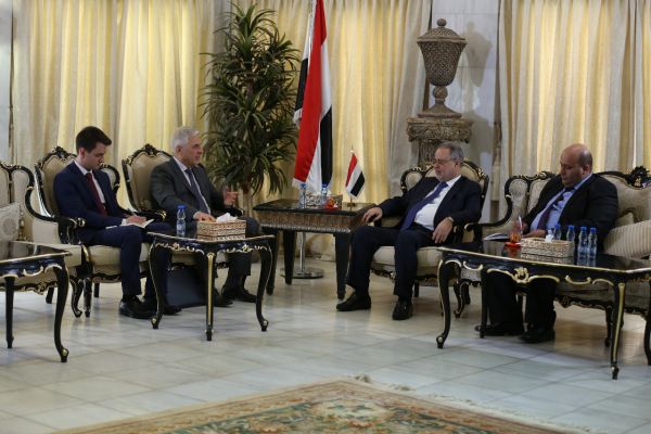 السفير الروسي يؤكد أهمية دعم المبعوث الأممي لحل الأزمة اليمنية