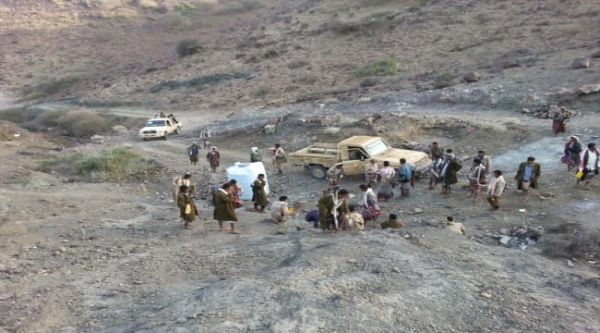 قيادة محور تعز تنفي قطع الحوثيين لطريق هيجة العبد