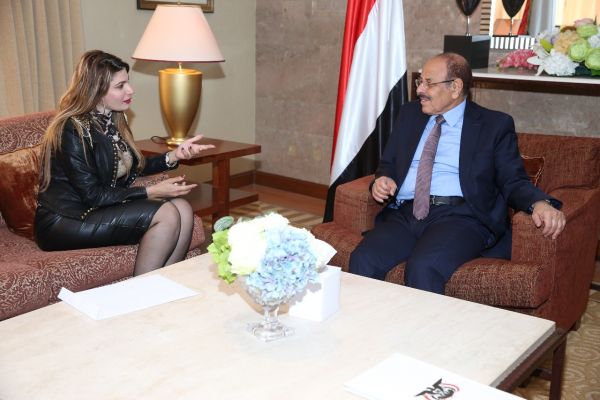 نائب الرئيس: الحوثيون يرون في المفاوضات فرصة لكسب الوقت والمناورة