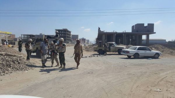 مقتل جندي وإصابة تسعة آخرين إثر حملة أمنية لإزالة العشوائيات في عدن