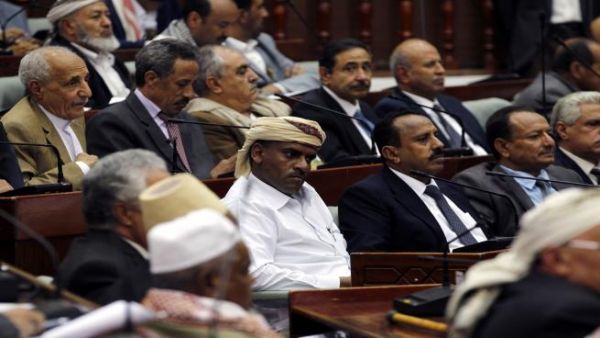البرلمان اليمني الأطول عمراً: من حماية الدستور إلى خيانته