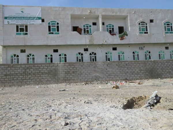 الحوثيون يستهدفون مقر مركز تأهيل الأطفال المجندين في مأرب بصواريخ الكاتيوشا