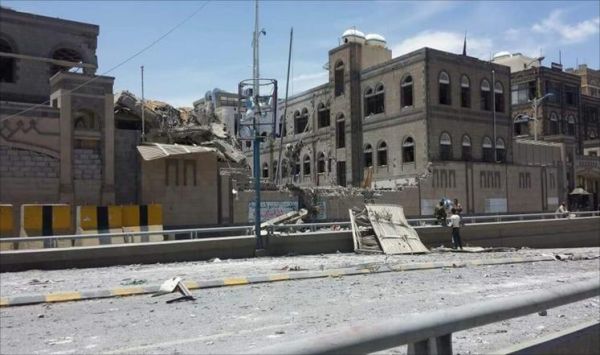 عشرات القتلى والجرحى من المدنيين بغارات للتحالف وسط صنعاء