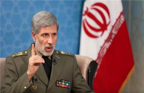 وزير الدفاع الإيراني: لا يمكن لأي قوة خارجية تهديد إيران عسكريا