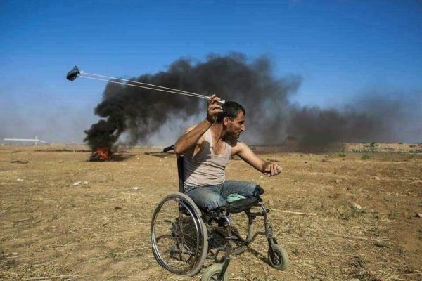 أبو صلاح.. شهيد بغزة يترجل عن كرسيه المتحرك