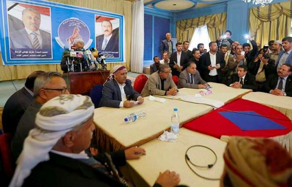 حزب المؤتمر في صنعاء يجمد مشاركته في حكومة الحوثيين