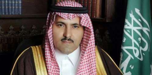 السفير السعودي باليمن يغادر سقطرى إثر سحب الإمارات أغلب قواتها