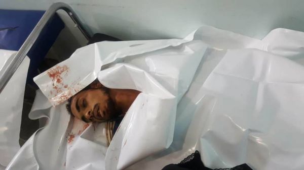 مقتل اثنين بينهم طفلة وإصابة آخرين في قصف للحوثيين على الأحياء السكنية بتعز