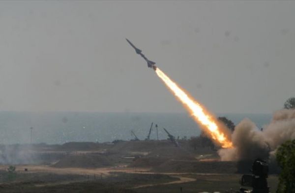 الحوثيون يعلنون إطلاق صاروخ باليستي على مدينة الملك فيصل في خميس مشيط
