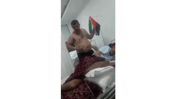 هكذا تتعامل الإمارات مع الجرحى اليمنيين في الهند .. جريح يكشف التفاصيل (فيديو)