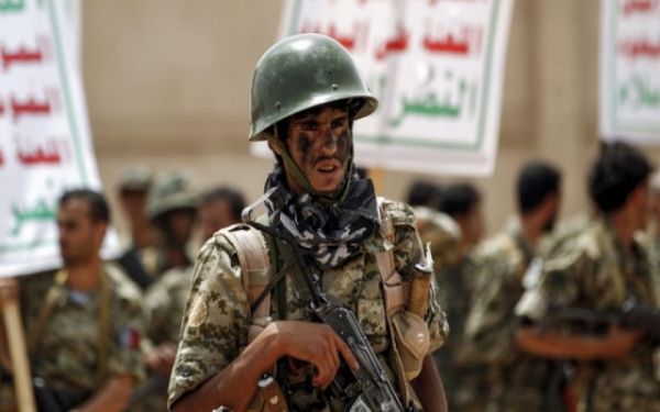 مخطط للحوثيين بفصل 43 ألفا من موظفي الدولة والشرعية تلغي كافة قرارات المليشيا