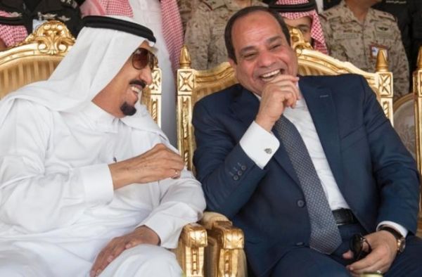 السيسي يلتقي العاهل السعودي لمناقشة نتائج مباحثاته مع هادي