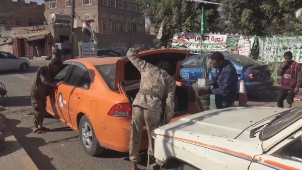 البيضاء .. نقاط التفتيش الحوثية تحتجز المئات من المسافرين - الموقع بوست