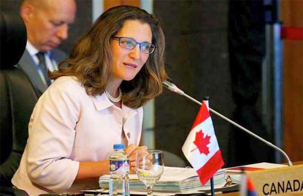 رفض كندي للتراجع بشأن الخلاف مع السعودية