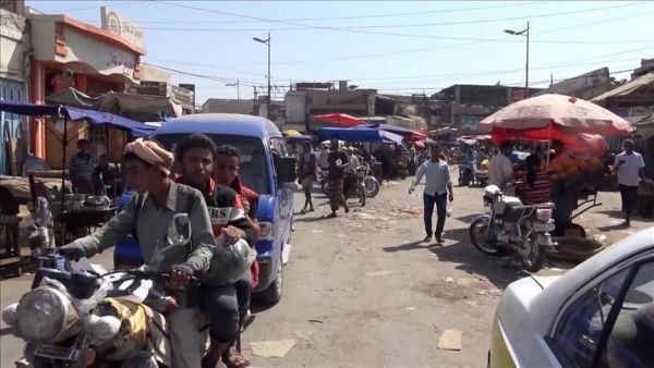 أزمة وقود خانقة تجتاح صنعاء والمحافظات الخاضعة للحوثيين
