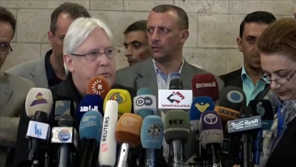 المبعوث الأممي يغادر صنعاء بعد لقاءات مع مسؤولين حوثيين