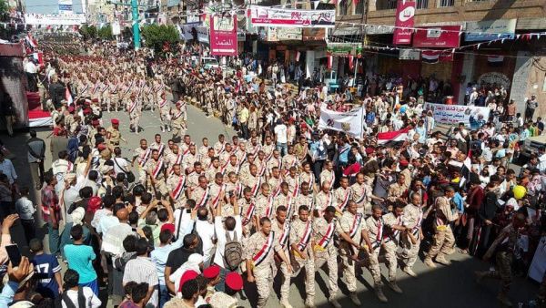 اليمنيون في ذكرى 26 سبتمبر يستمرون بالنضال لحماية ثورتهم