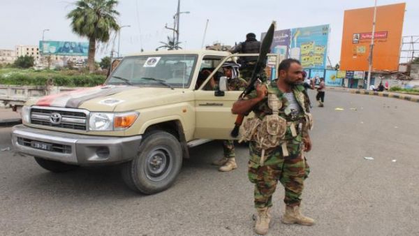 مسؤول حكومي : الوضع في عدن لا يُطاق ولا يحتمل