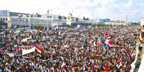 لماذا تباينت مواقف الأحزاب اليمنية في بيانها الأخير؟ (تقرير)