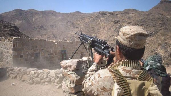 مواجهات بين الجيش والحوثيين بجبهة 