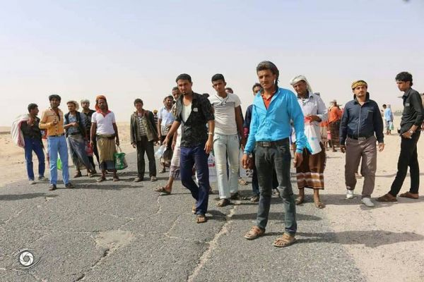 قوات الحزام الأمني تواصل منع أبناء المحافظات الشمالية من دخول عدن
