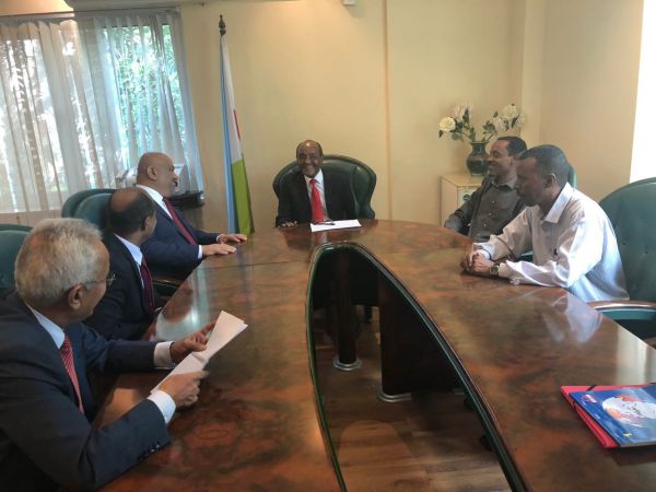 وزير الداخلية الجيبوتي: الرئيس وجه بمعاملة المواطن اليمني كمواطن جيبوتي
