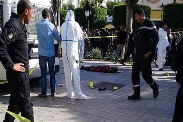 امرأة تفجر نفسها وسط العاصمة التونسية فتصيب 15 شخصا