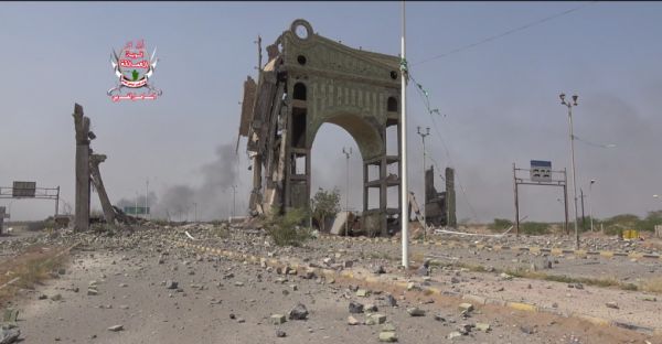 الجارديان: تزايد المخاوف من تفاقم العنف في اليمن مع تراجع محادثات السلام