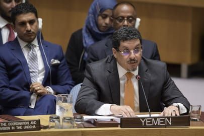 الحكومة تعلن قبولها بمقايضة الأسرى الحوثيين بمعتقلين