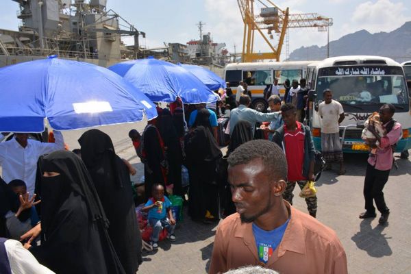 الهجرة الدولية تٌعيد أكثر من 140 لاجئاً صوماليا من اليمن لبلادهم
