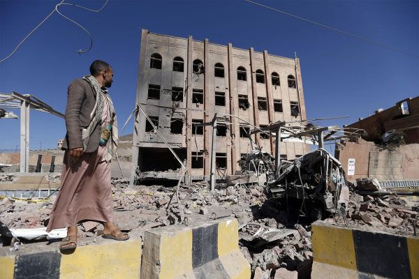 بلومبيرج: شركات أسمنت سعودية تستعد للاستثمار في إعمار اليمن