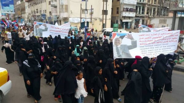 تظاهرة في عدن تطالب برحيل التحالف احتجاجا على تجاهل القضية الجنوبية في مشاورات السويد