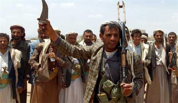 مليشيا الحوثي تقتل مواطناً في عمران رفض تحكيم قيادي في الجماعة