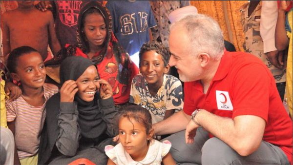 الهلال التركي: ثلثا سكان اليمن يعانون انعدام الأمن الغذائي والجوع