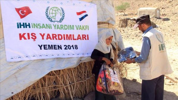 منظمة تركية توصل مساعدات شتوية إلى 1150 أسرة في صنعاء