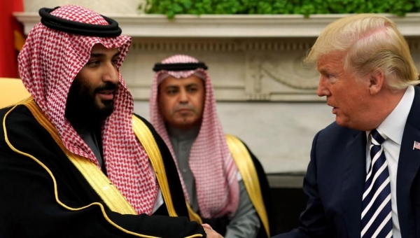 كاتب محذرا السعوديين: حليفكم هو واشنطن وليس ترامب
