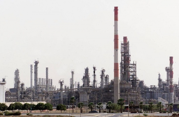 وزير الطاقة السعودي: نريد وقف تقلبات أسعار النفط