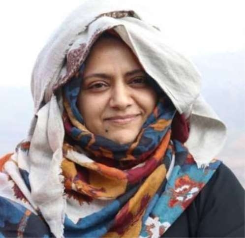 العفو الدولية تطالب الحوثيين بالإفراج عن الناشطة "أوفى النعامي"
