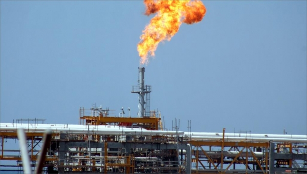 الحكومة: نأمل رفع الإنتاج إلى 110 آلاف برميل من النفط يومياً في 2019م