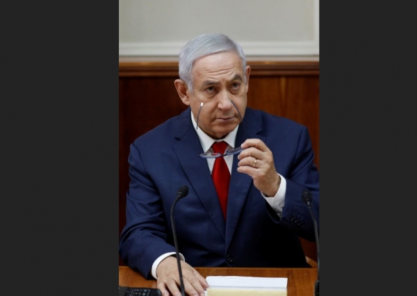 نتنياهو يلتقي بوزير خارجية عمان ويلمح لتقارب دول عربية أخرى مع إسرائيل