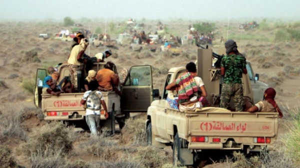 الحوثيون يستهدفون مواقع متفرقة لقوات العمالقة في التحيتا