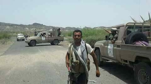 تجدد المعارك بين الجيش الوطني والحوثيين شرقي تعز
