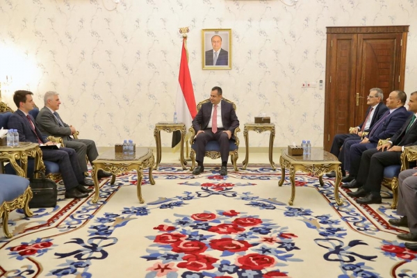 سفير روسيا يزور عدن ويؤكد دعم موسكو لوحدة اليمن وأمنه واستقراره