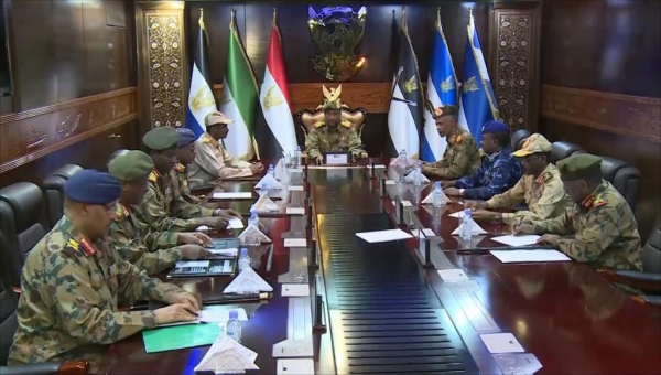 الحكومة اليمنية تعلن دعمها لخطوات المجلس العسكري في السودان