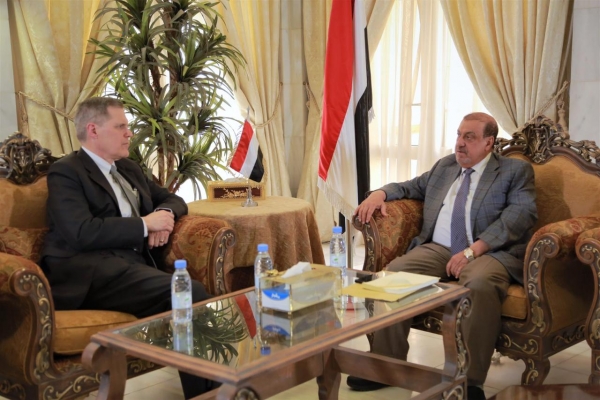 السفير الأمريكي: انعقاد البرلمان اليمني خطوة قوية في إعادة مؤسسات الدولة