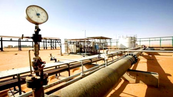 وزارة النفط تسعى لتنفيذ مشاريع لتطور القطاع النفطي