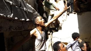 هيئة سيادة تتهم التحالف بتحوير مسار الحرب في اليمن وتدين قصف المدنيين