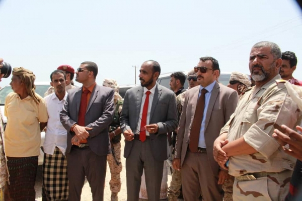 قوات تابعة للإمارات تمنع محافظ سقطرى ووزيرا يمنيا من دخول مجمع حكومي