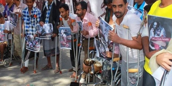 20 جريحا يغادرون مطار عدن لاستكمال علاجهم في الهند